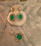 Aishwarya pendant set