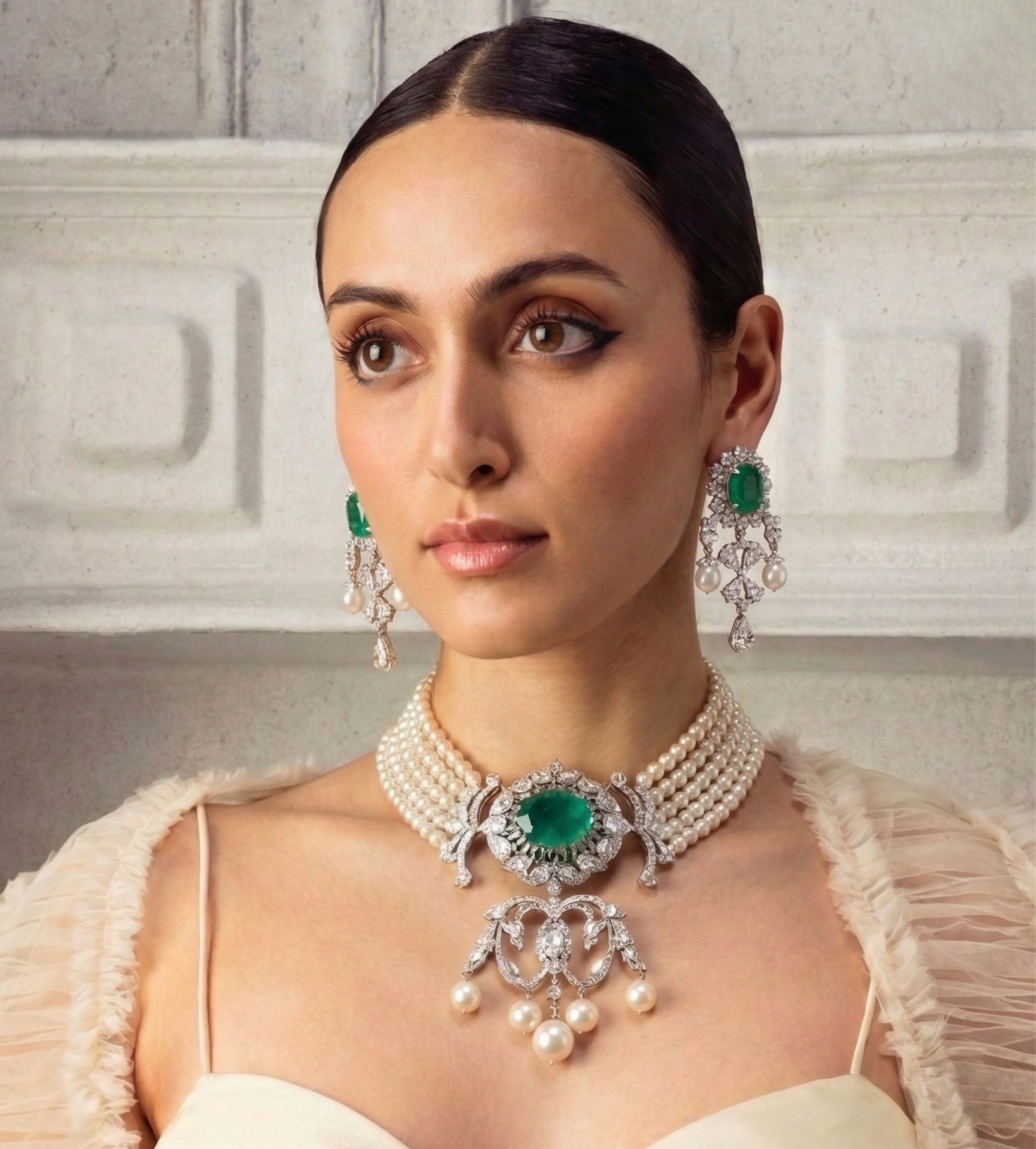 Amaris Pearl Choker