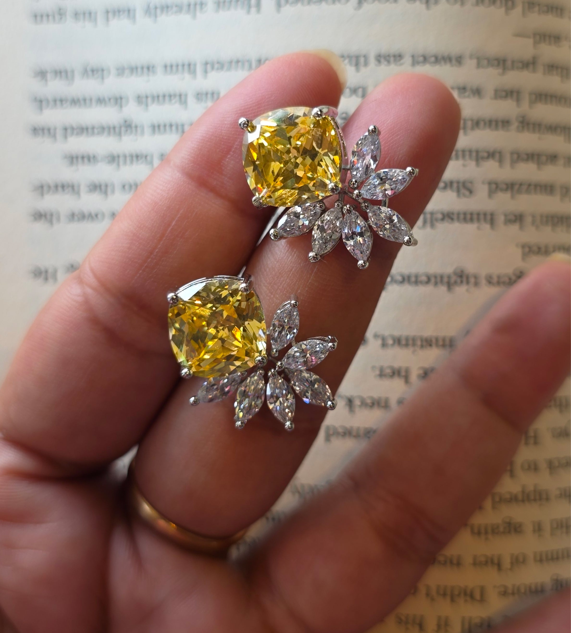 Jahnvi Earrings