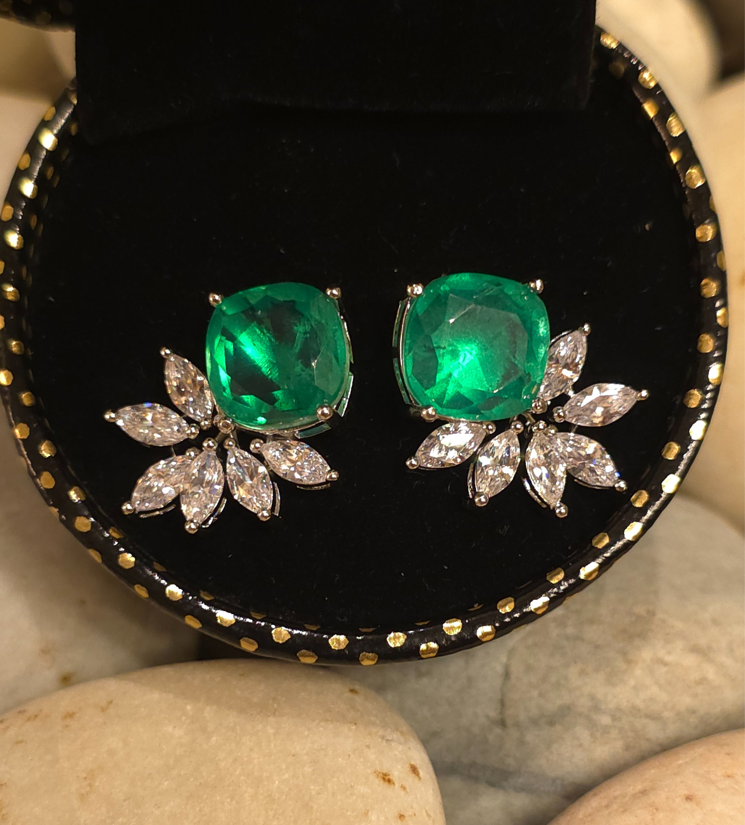 Jahnvi Earrings