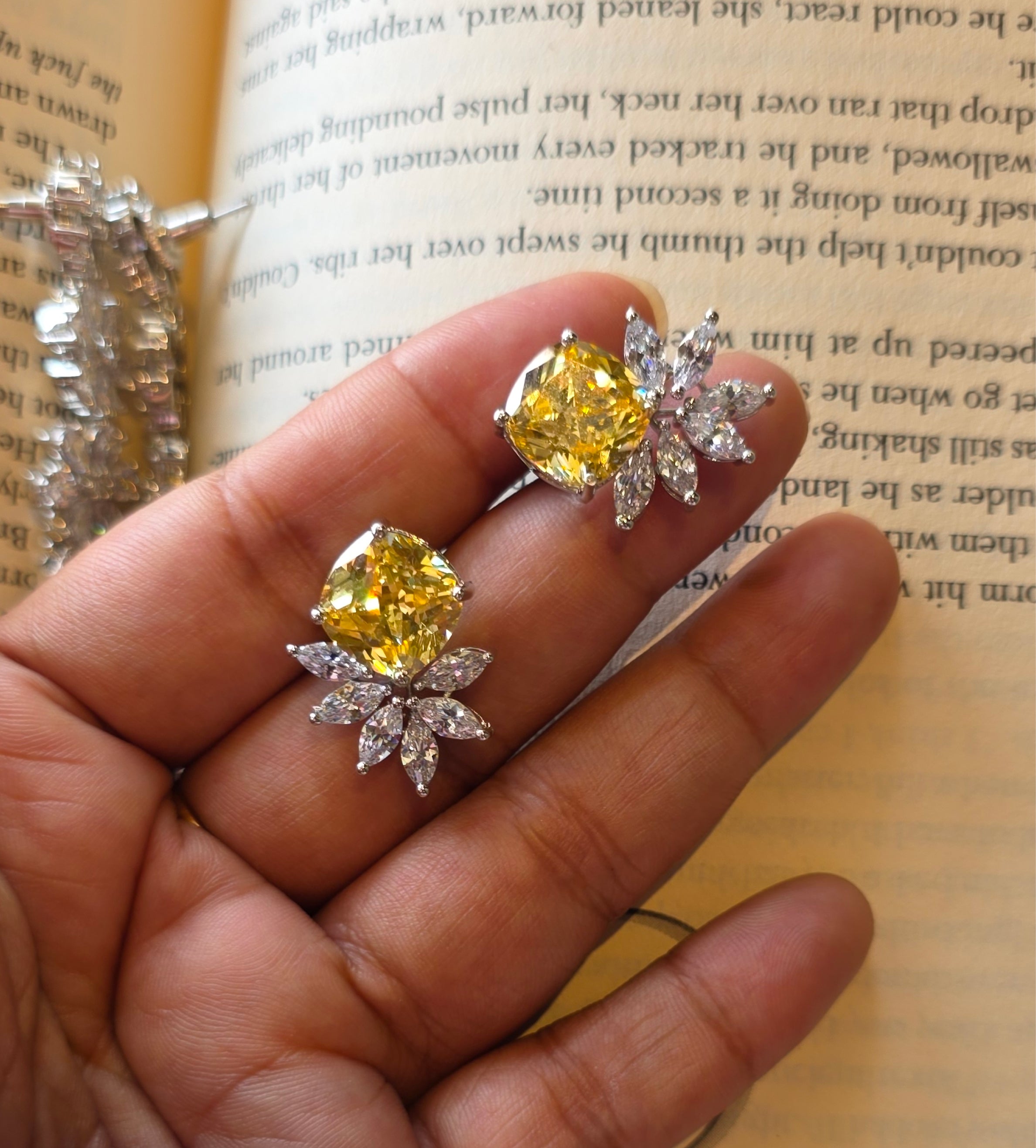Jahnvi Earrings