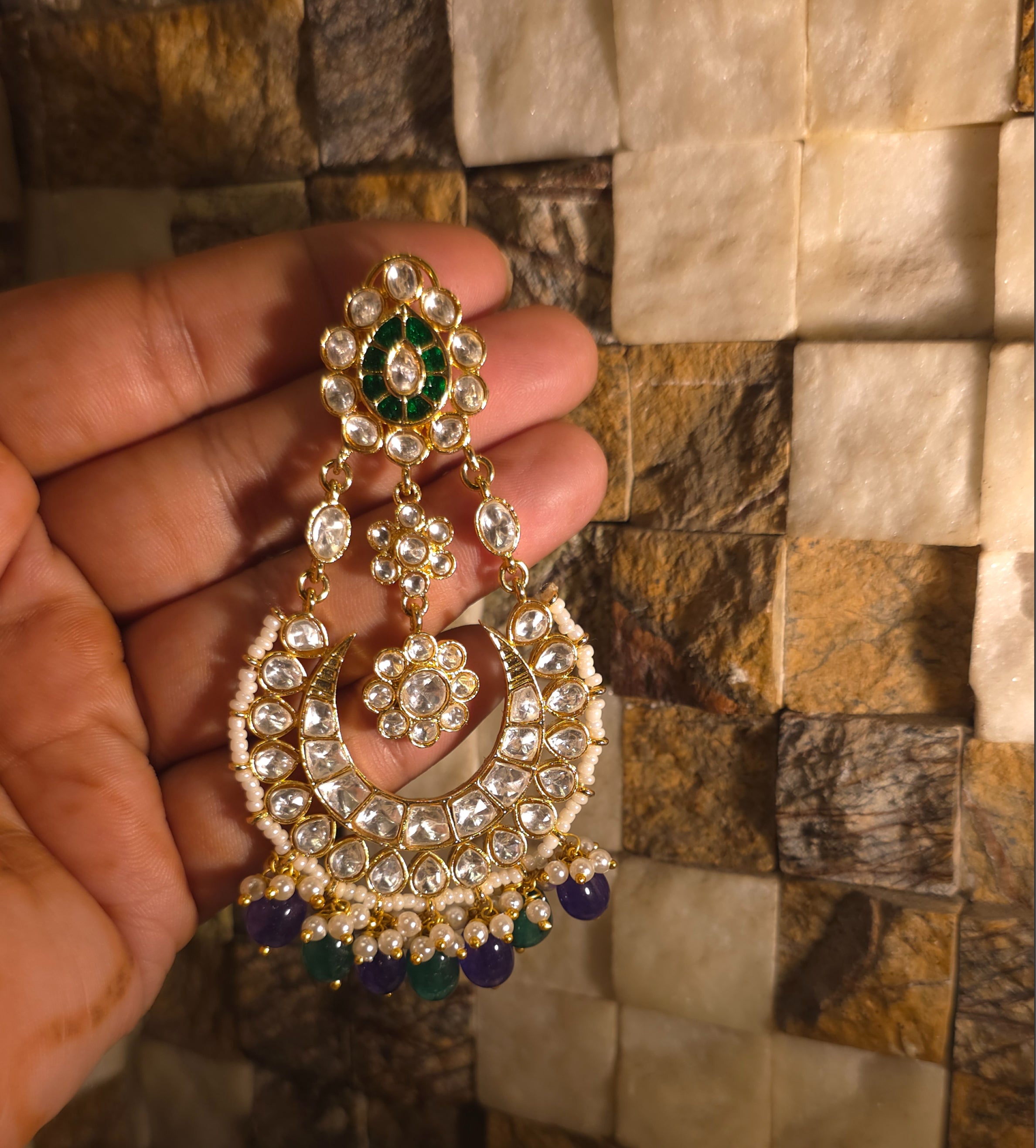 Riwayat Chaandbali Earrings